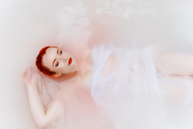 Hollie milk bath